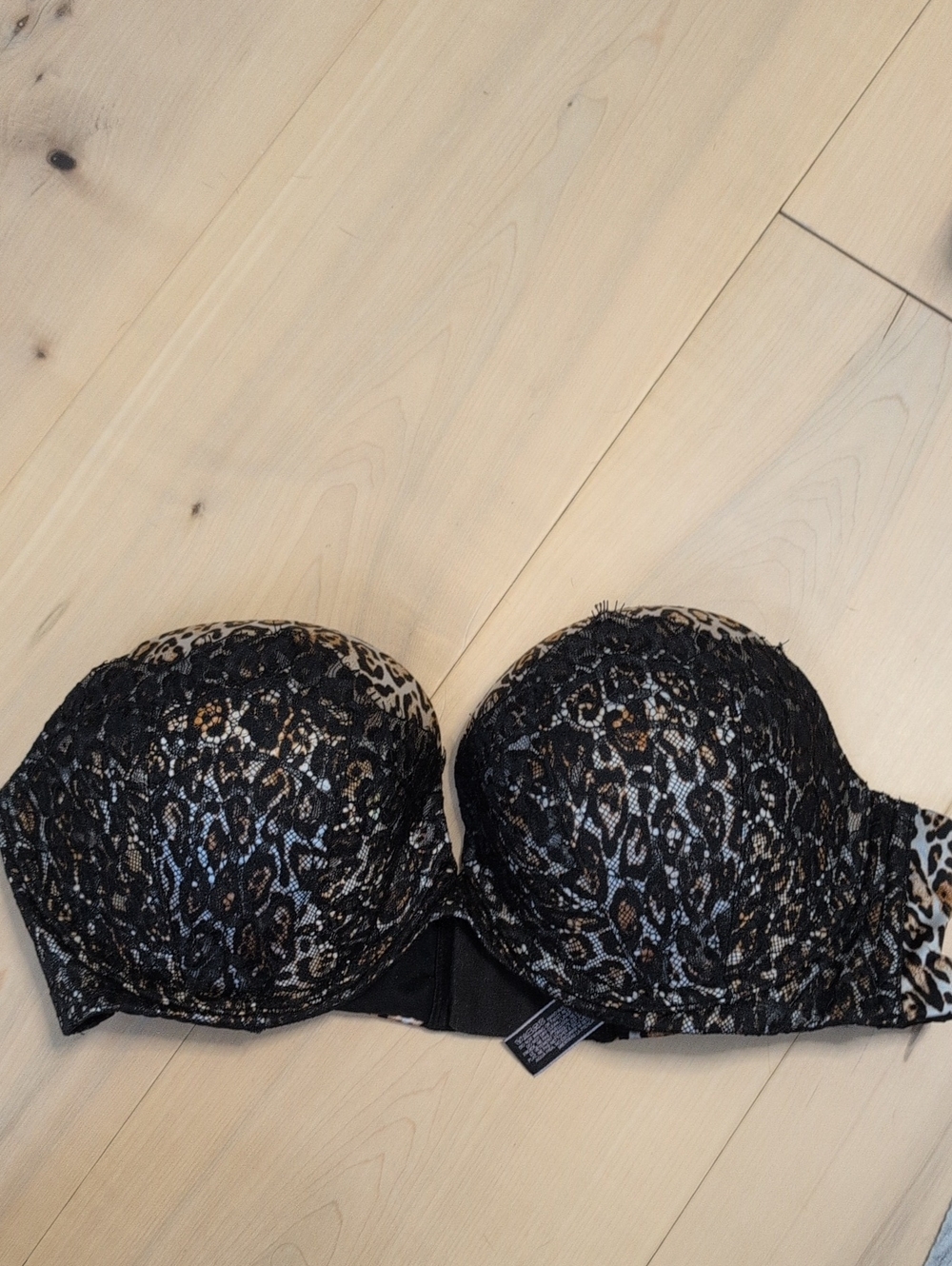 EUC 36D VS Strapless Bra